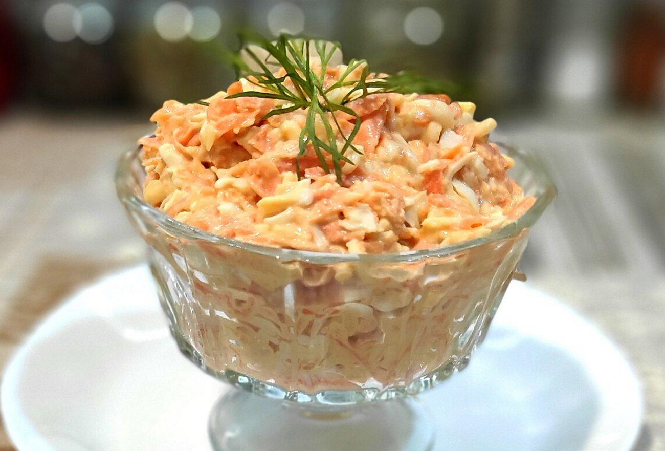 Легкий і простий салат з моркви: справжня “паличка-виручалочка”, коли гості на порозі, або хочеться смачного і швидкого салату